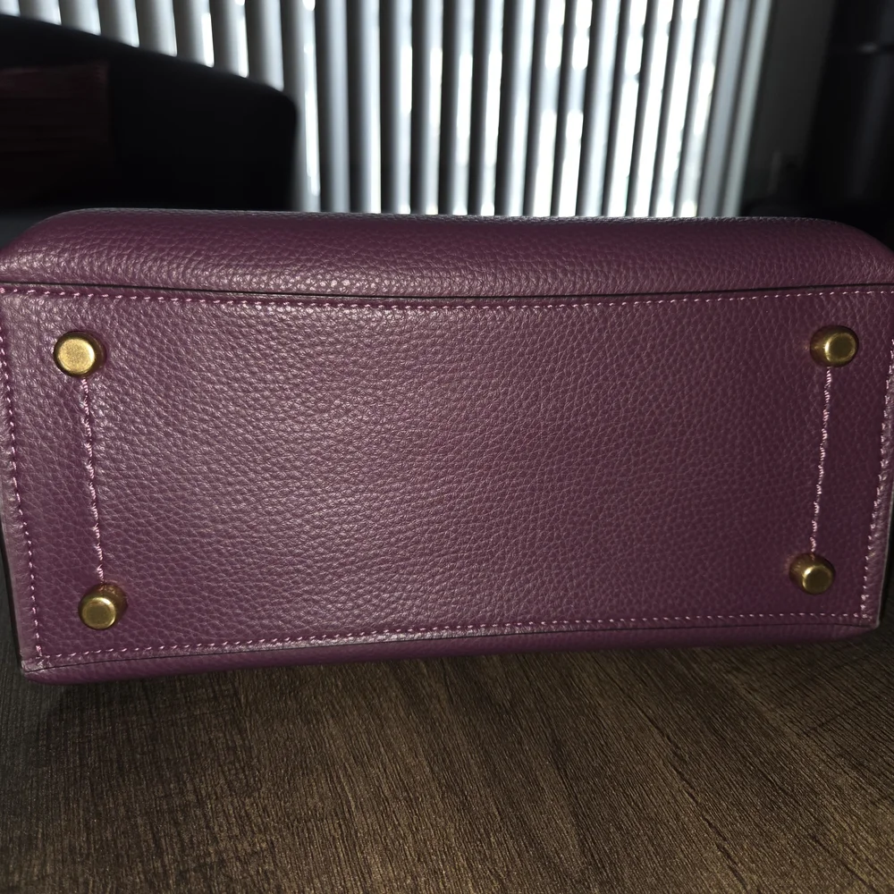 Coach Willow Tote 24 with Pebbled Leather in Deep Berry - Picture 9 of 10